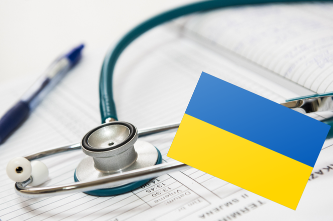stetoskop i flaga ukrainy